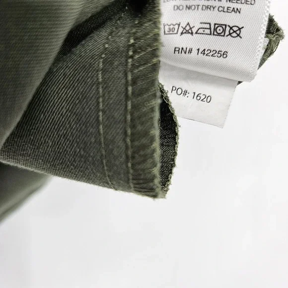 Figs Scrub Top Womens XS Casma Three Pocket Technical Uniforms Moss Green - Picture 4 of 11